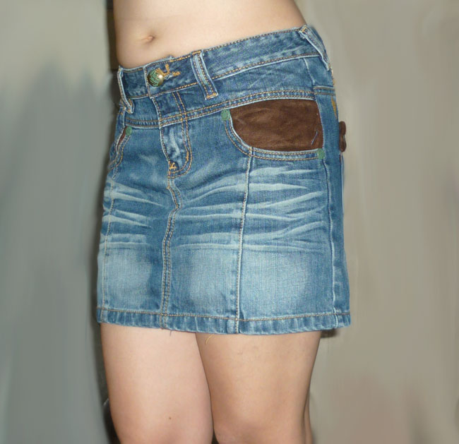 กระโปรงยีนส์ฟอกดีไซน์สุดเก๋ จากญี่ปุ่น 30-33-13