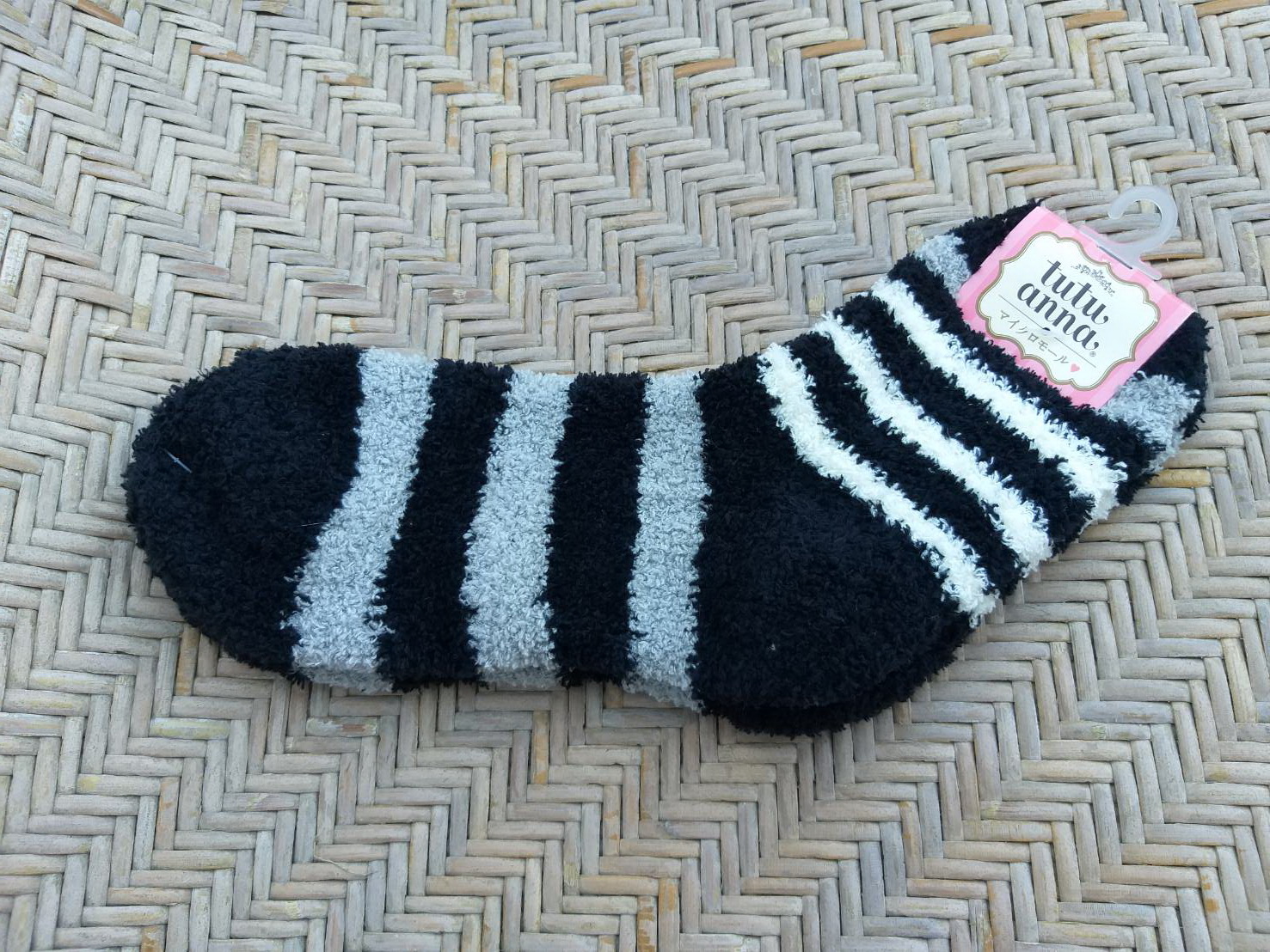 ถุงเท้าขนปุยสุดนุ่มมมมม อุ่นมากกกก