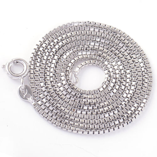 สร้อยคอลายโซ่กล่อง ทองขาว 18Kgp 60cm เส้นเล็ก แต่ยาว