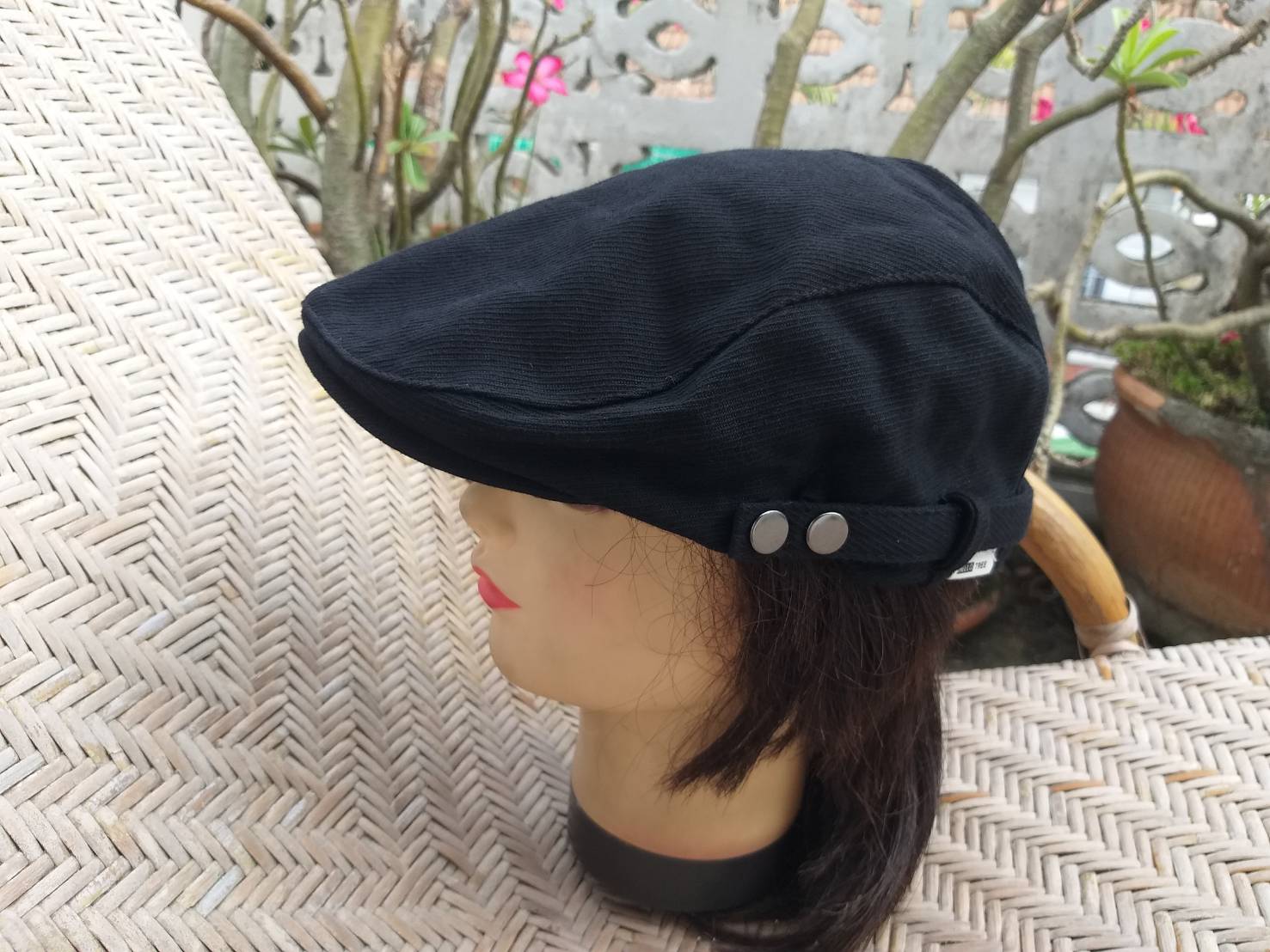 หมวกติงลี่ หมวก Flast cap สีดำ ผ้าหมวกสวย (ของใหม่)