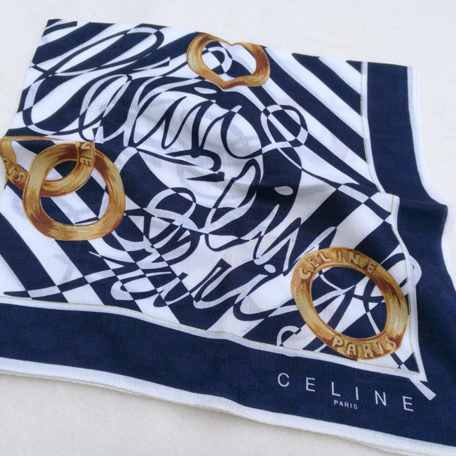 ผ้าเช็ดหน้าแบรนด์เนม CELINE ผืนใหญ่ ผูกคอได้