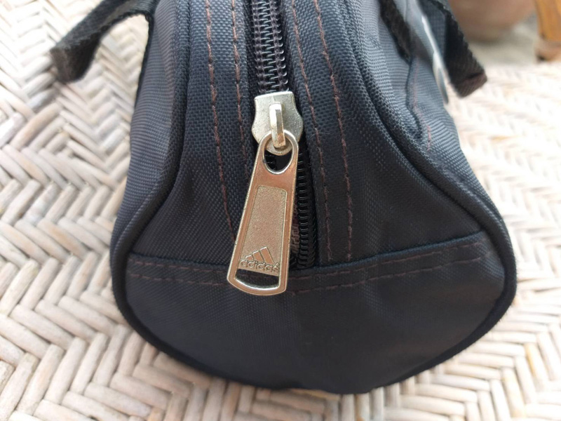 กระเป๋าใบน้อย adidas น่าร้ากกกก