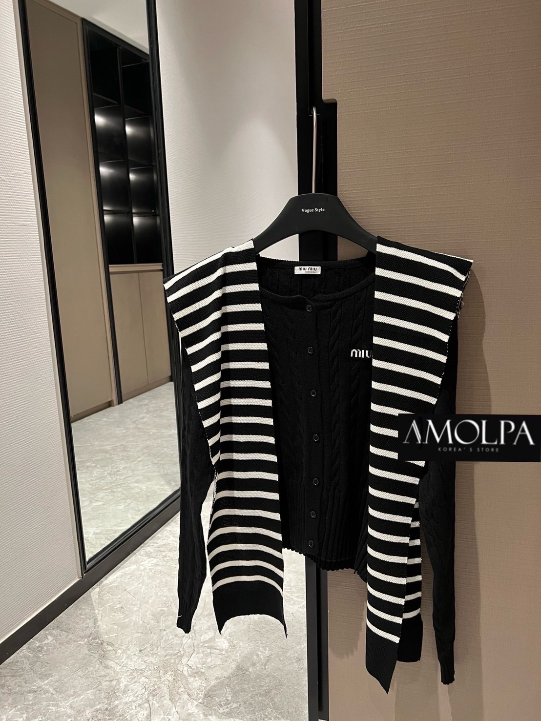 เสื้อไหมพรม MIU MIU KNIT งาน 1 : 1 เนื้อผ้าดีม๊ากกกก ผ้าใส่สบายมาก ใส่สบาย : สินค้าคุณภาพ (พร้อมส่ง)