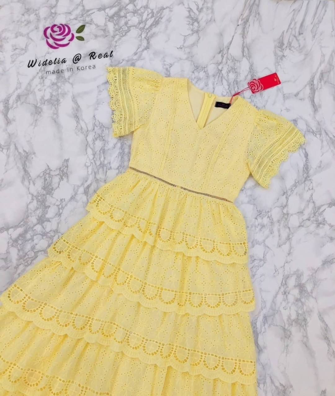 Dress :: เดรสตัวยาวสวยทรงดี คอวีเก๋ แขนระบายเก๋ ตัวเดรสมาในผ้าเนื้อสวยปักฉลุลายสวยทั้งตัวชุด ทรงเดรสทรงเอบานทิ้งตัวสวย ใส่สบาย สินค้าคุณภาพ (พร้อมส่ง)