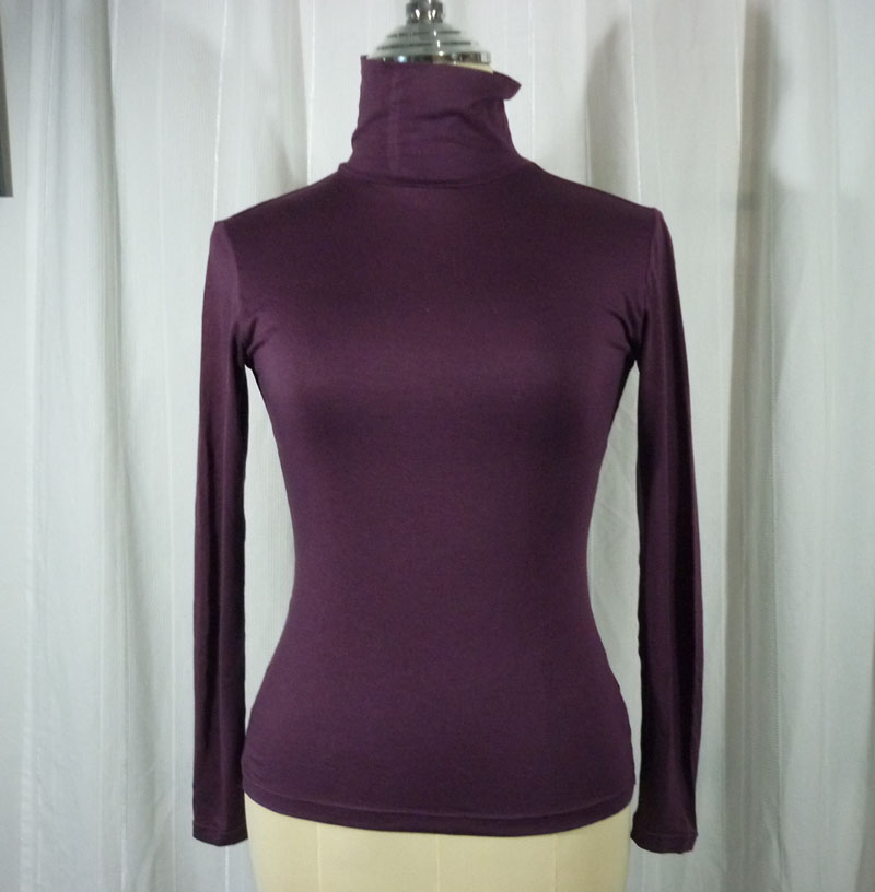 เสื้อฮีทเทคหญิง สีม่วง Uniqlo heattech Sz S
