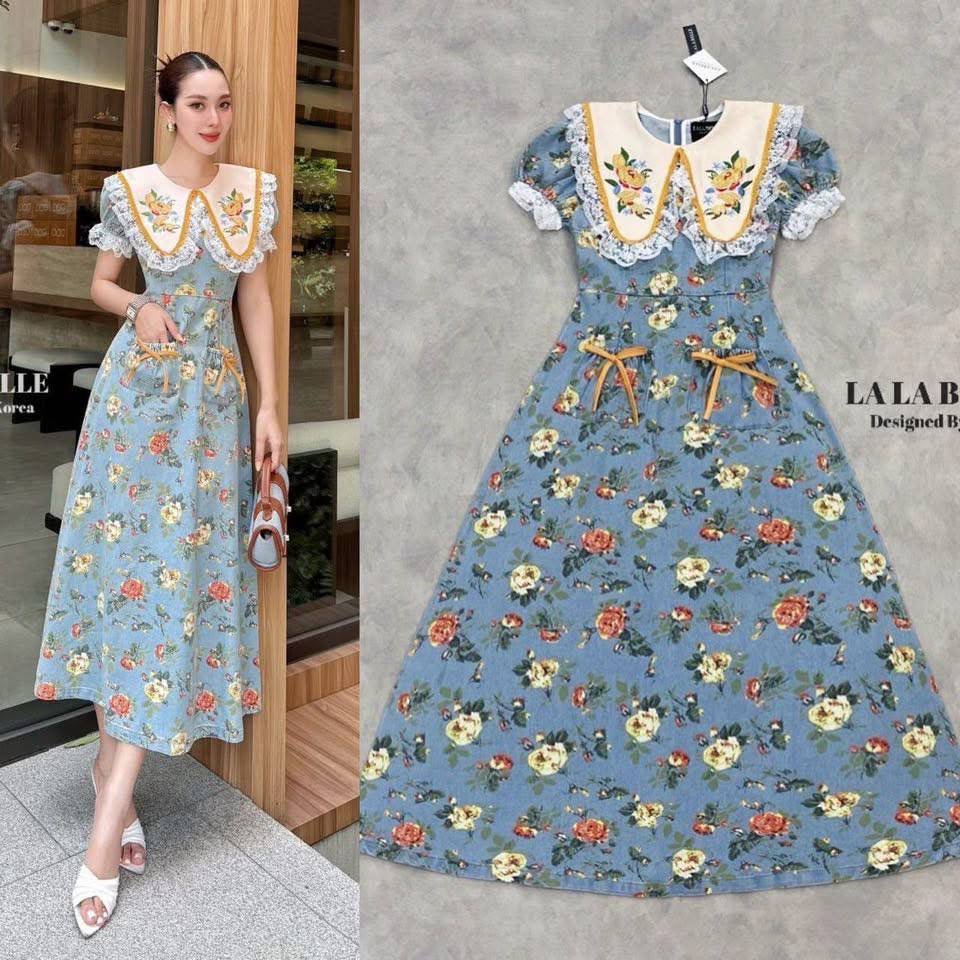 เดรสยีนส์ฟอกลายดอกไม้อย่างดีทรงเจ้าหญิงคอปกปักดอกไม้แต่งระบายลูกไม้สีขาวแขนตุ๊กตาปลายแขนแต่งลูกไม้เอวเข้ารูปเข้าทรงกระโปรงทรงเจ้าหญิง ใส่สบาย : สินค้าคุณภาพ (พร้อมส่ง)