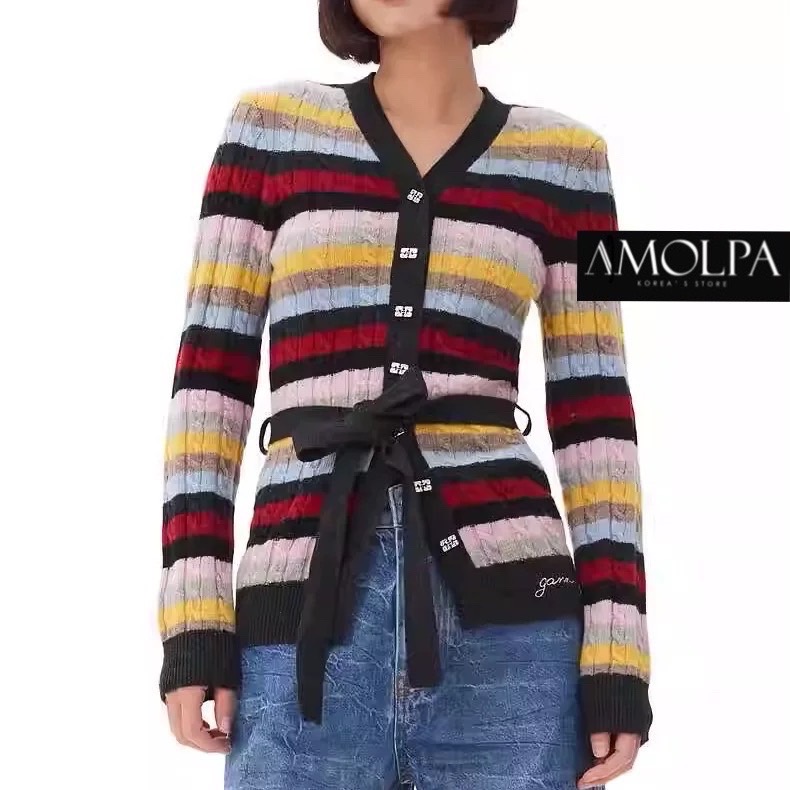 เสื้อไหมพรมคาดิแกน เกรดไฮเอนหนานุ่ม GIVENCHY KNIT เนื้อผ้าดีม๊าก ผ้าใส่สบายมาก ห้ามพลาด ใส่สบายสุดๆ ใส่สบาย : สินค้าคุณภาพ (พร้อมส่ง)