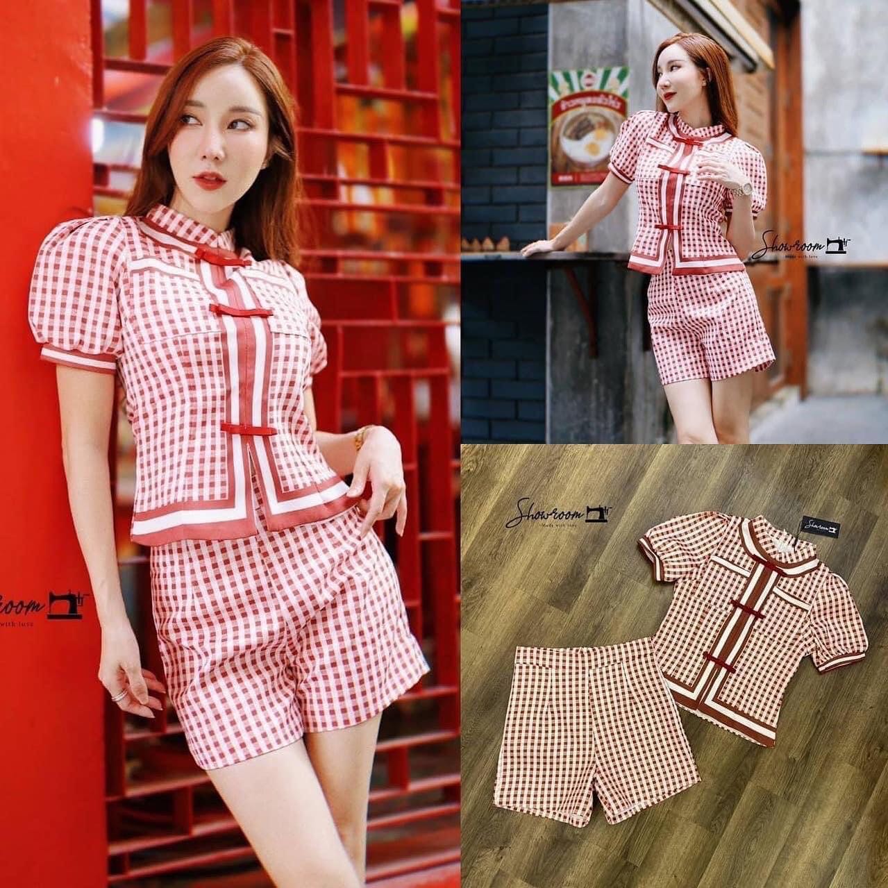 เซ็ตตรุษจีน ลายตารางมาในโทนสีแดง ตัวเสื้อแขนสั้นทรง babie คอจีน มาพร้อมกางเกงขาสั้นทรงเอเข้าเซ็ต : สินค้าคุณภาพ (พร้อมส่ง)