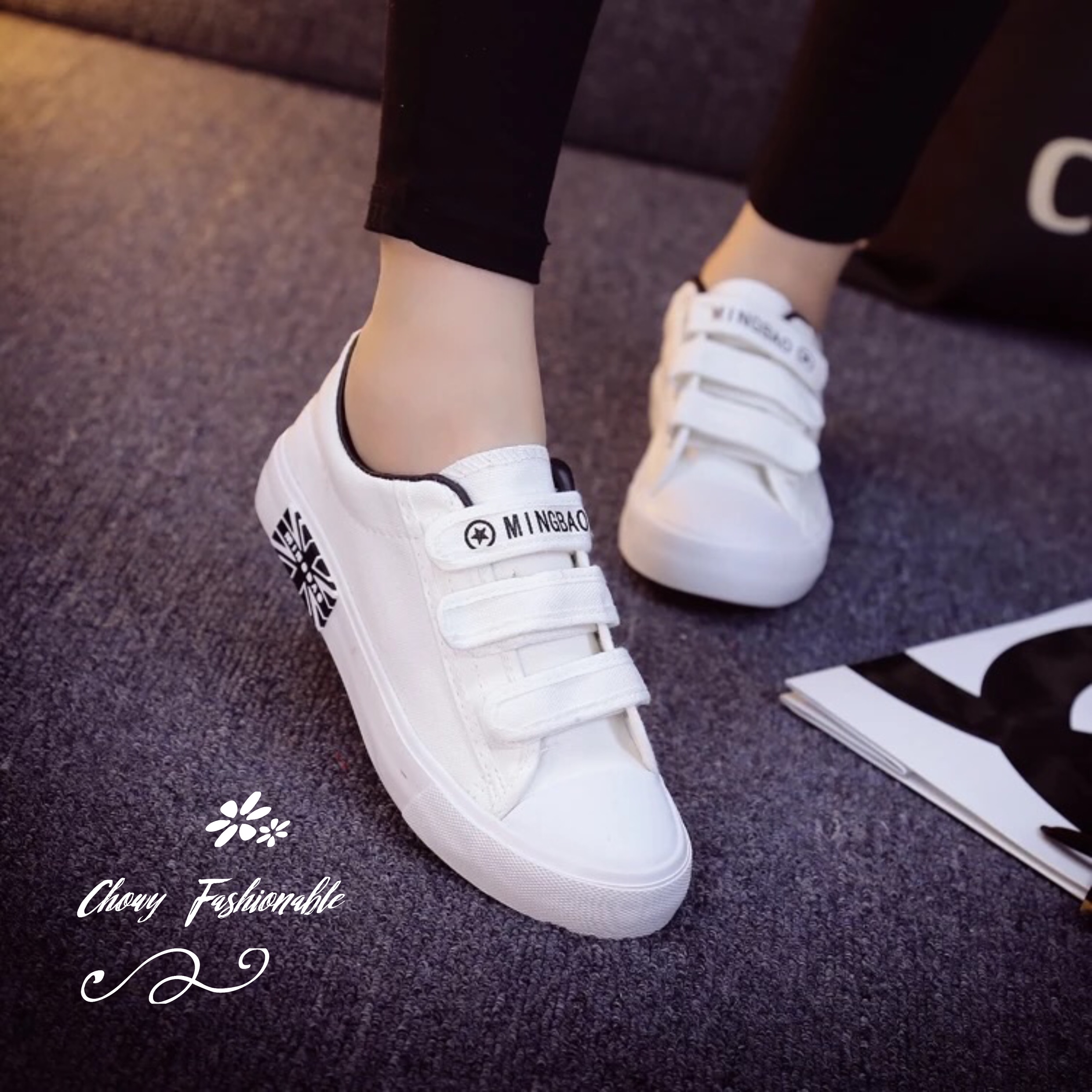 รองเท้าผ้าใบผู้หญิงไซส์ 43 EU ไร้เชือก แบบเทปติด สีขาว KR0509WH