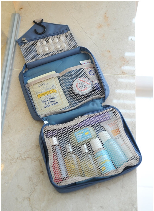 กระเป๋าใส่อุปกรณ์อาบน้ำ ขนาดกะทัดรัด ใส่อุปกรณ์อาบน้ำ แขวนได้ สำหรับเดินทาง ท่องเที่ยว พกพาสะดวกมี 4 สี 4 ลายให้เลือก