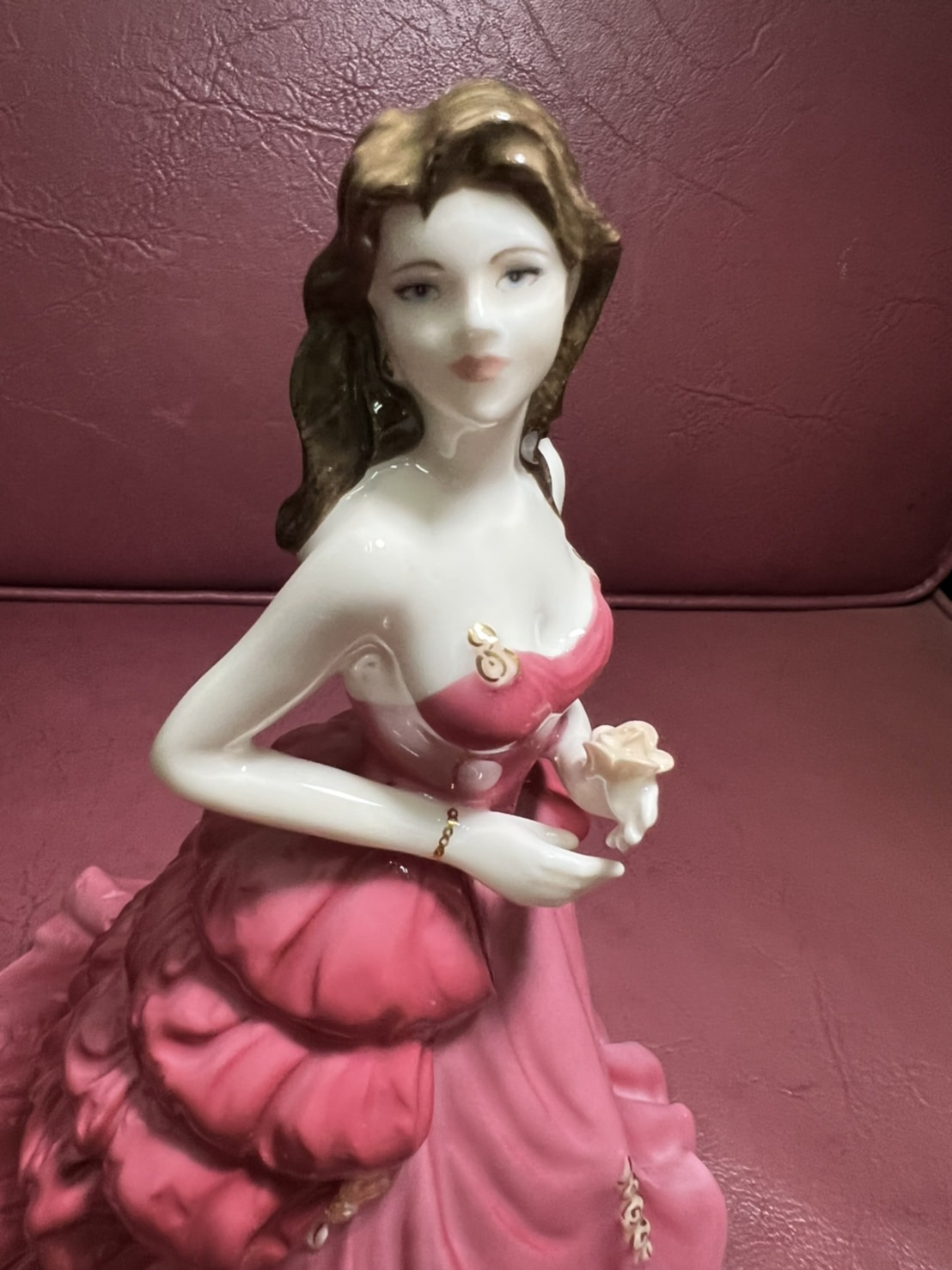 ตุ๊กตาจากอังกฤษ Coalport Ruby Anniversary ของแท้