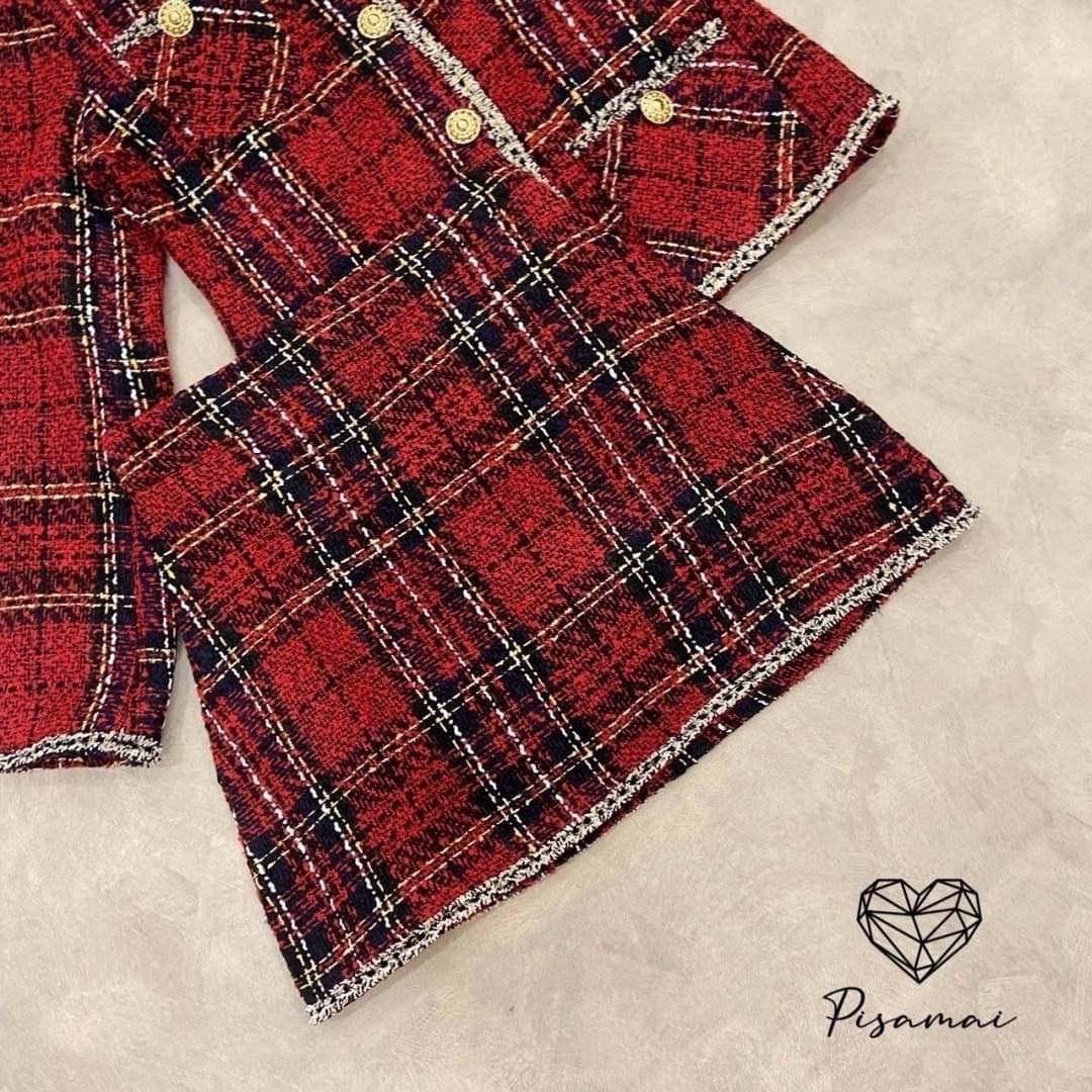 เซ็ตผ้าทวิสลายสก็อตสีแดงน่ารักๆ มาคู่กับกระโปรงสอบตัวสั้นเข้าเซ็ต เหมาะกับ ช่วงเทศกาลมากๆค่า ใส่สบาย : สินค้าคุณภาพ (พร้อมส่ง)