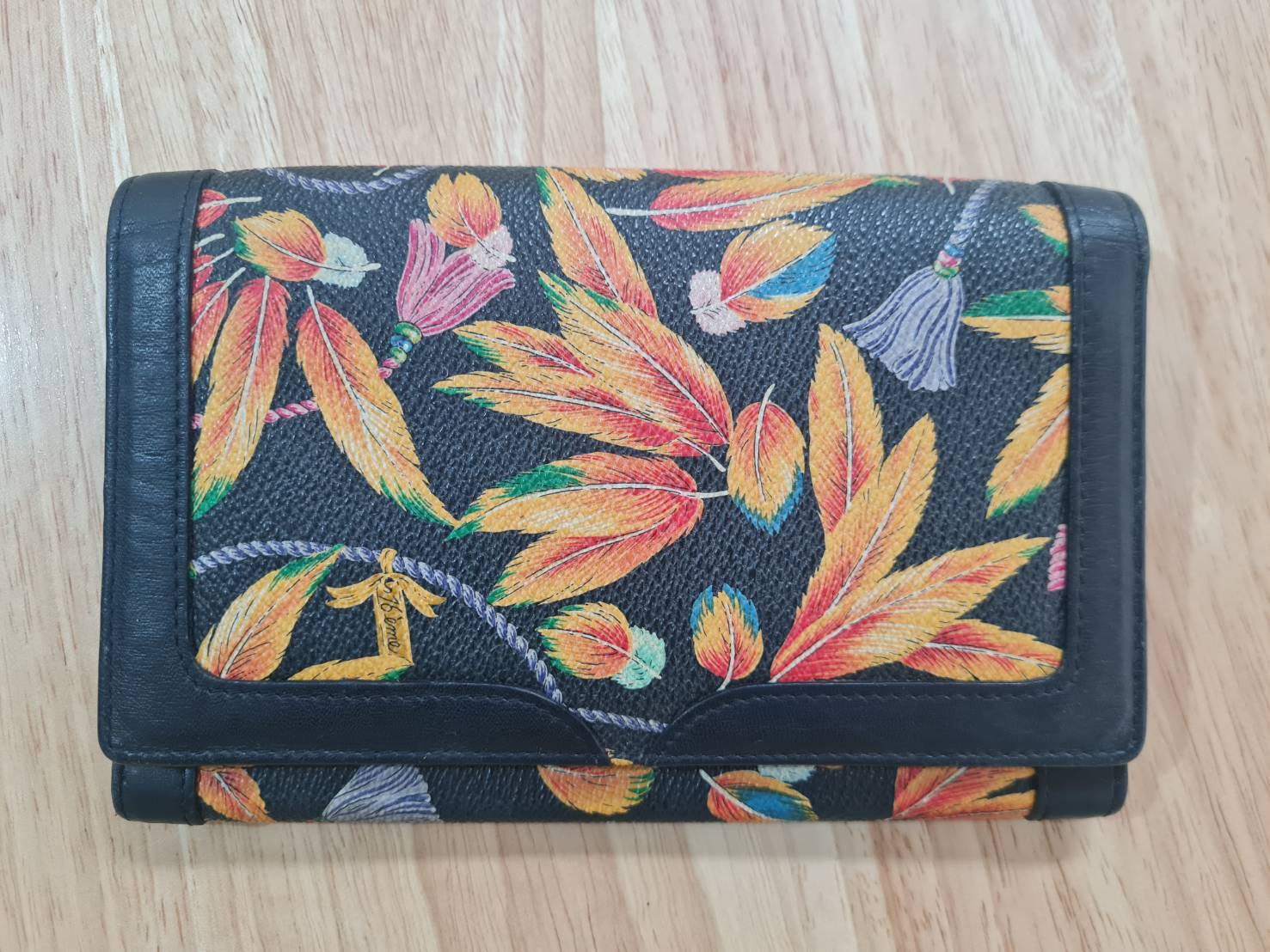 กระเป๋าสตางค์หนังแท้ ลายสวยมาก