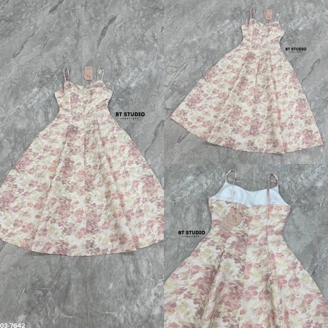 เดรสยาวสายเดี่ยวงานผ้าลายในตัวงานสวยมากใช้เนื้อผ้าเยอะ ช่วงอกเสริมฟองน้ำ ซิปหลัง ใส่สบาย สินค้าคุณภาพ (พร้อมส่ง)
