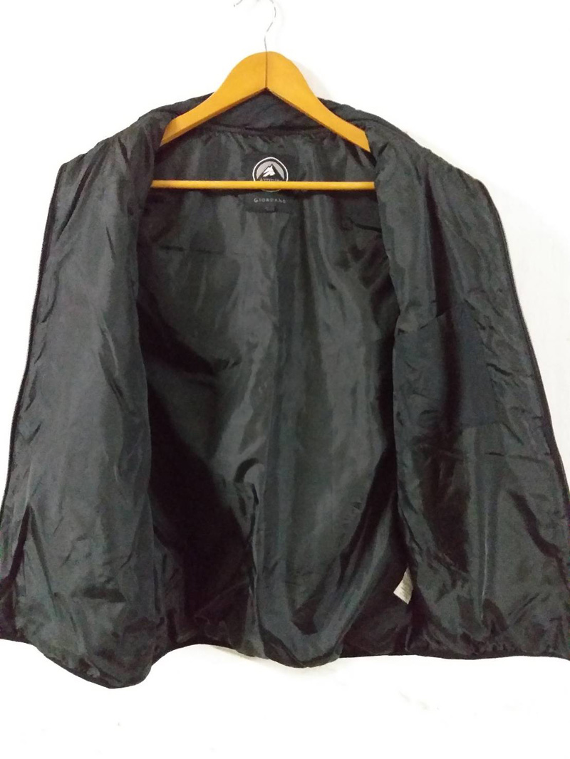 เสื้อกั๊กนวม GIORDANO อก44