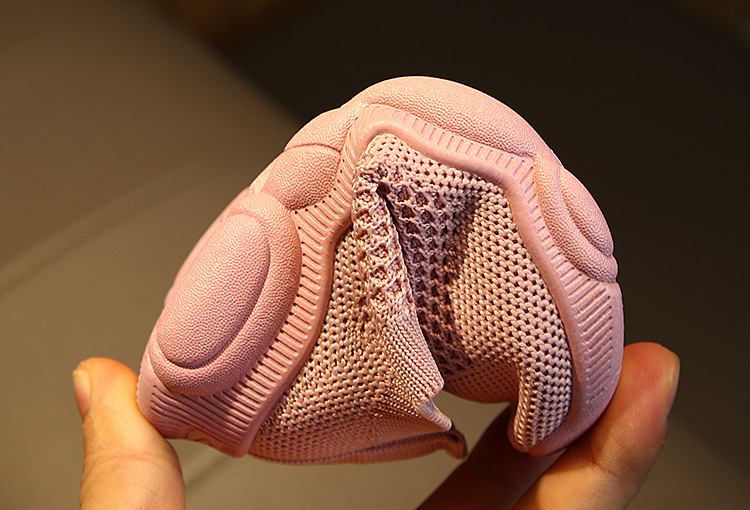 รองเท้าเด็กชายหญิง วัย 1-6 ปี ผ้าตาข่ายยืดหยุ่น ระบายอากาศดี สวมใส่เบาสบายไม่ร้อน