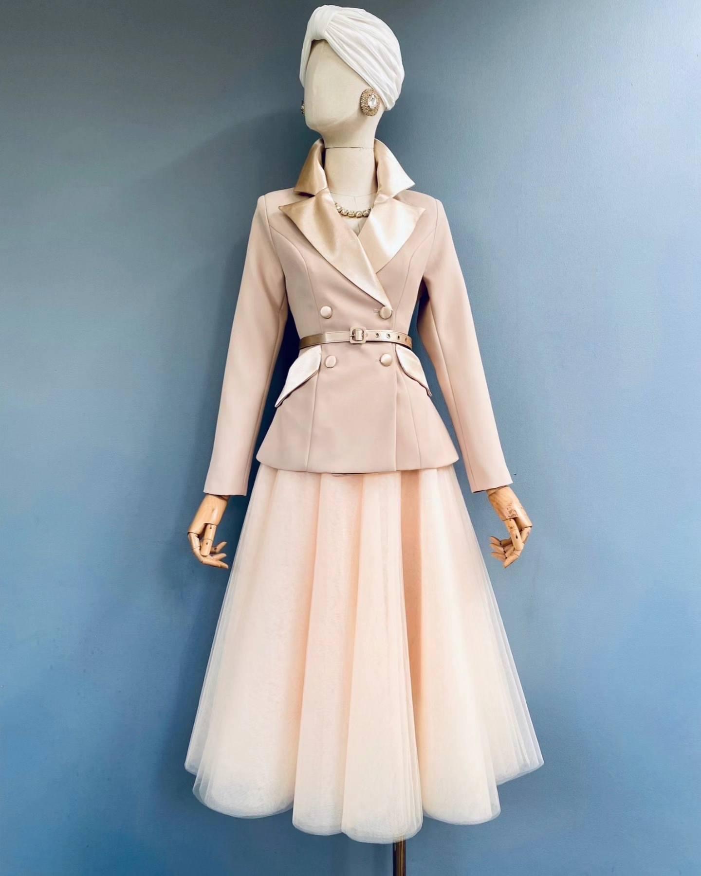 เซตBLAZER ปกเลื่อม+กระโปรงสุ่ม+เข็มขัด เนื้อผ้าเกรดเอ สินค้าคุณภาพ (พร้อมส่ง)