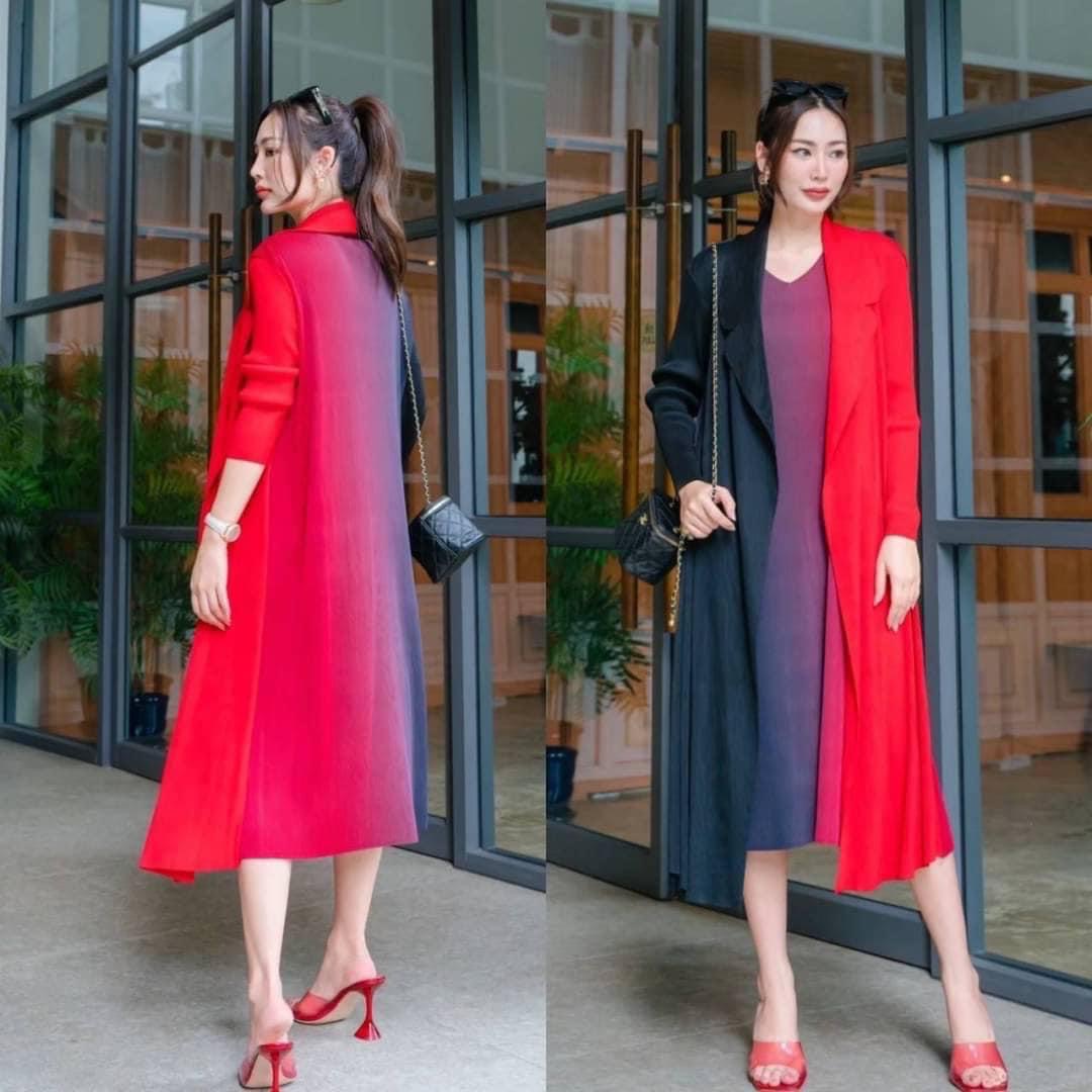 เดรสพลีทตัวยาว อัดพลีท 100% เนื้อเดียวกับงาน Brand งานเกาหลีแท้ 🇰🇷 ละเอียดสวยงาม High Quality 👍🏻 สินค้าคุณภาพ (พร้อมส่ง)