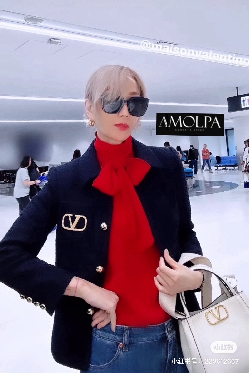 TWEED VALENTINO งาน hiend ชนช๊อป งานทวิต ดูหรูดูแพงงงง พรีเมียมเกินบรรยายมาก จับเนื้อผ้าแล้วปลื้มมาก ใส่สบาย : สินค้าคุณภาพ (พร้อมส่ง)