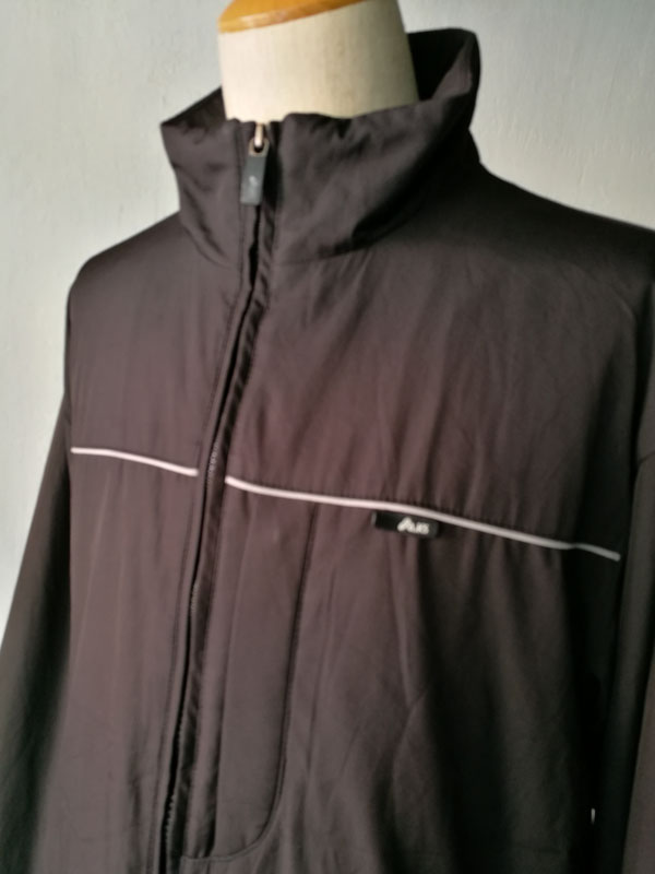 แจ็คเก็ตสปอร์ต asics สีดำ ผ้าดีมาก หนานุ่มอุ่นมาก