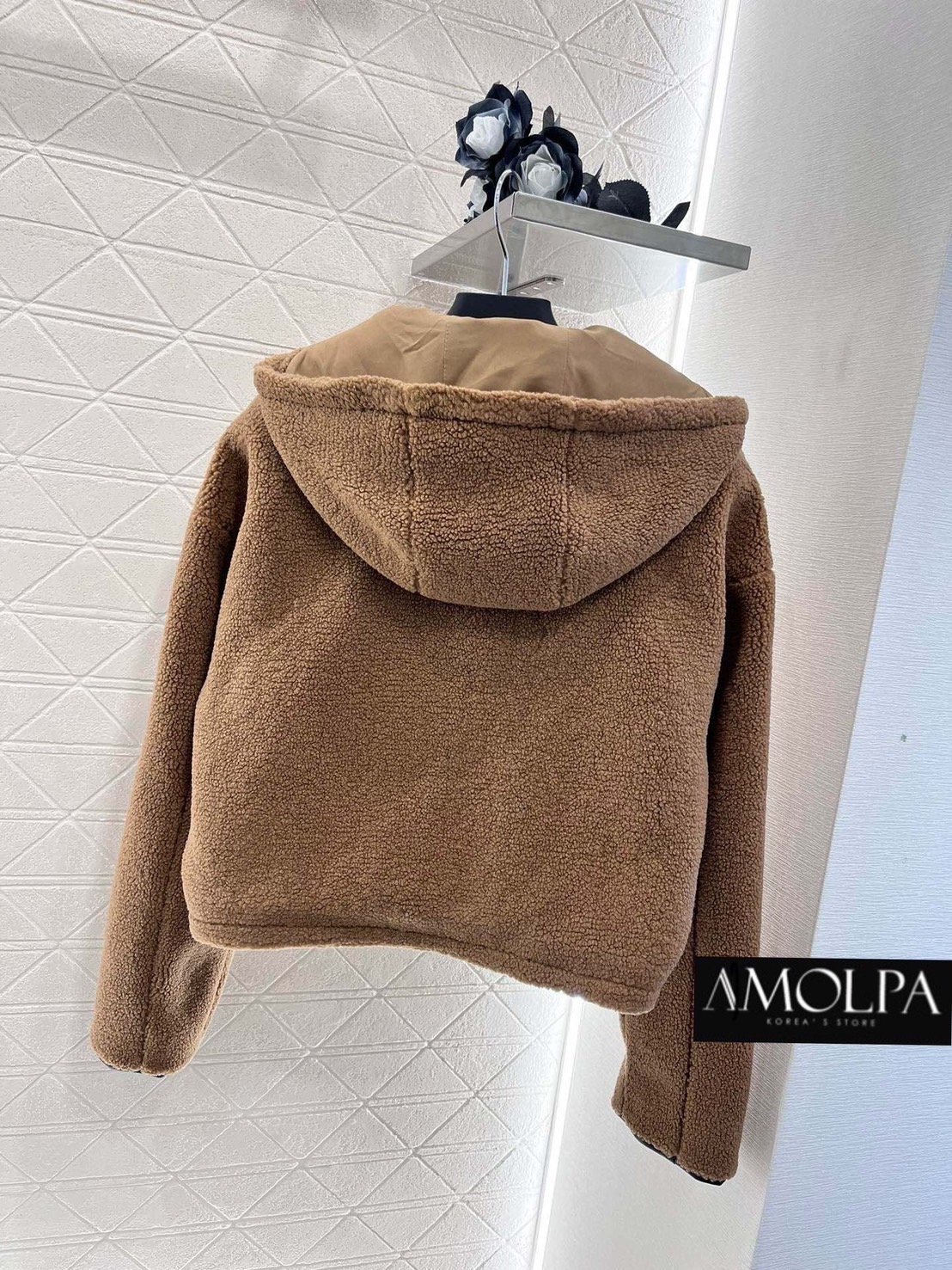 JACKET PRADA ขนแกะหนานุ่มมม 2024SS งานไฮเอนนน เก็บรายละเอียดได้สวยยยงาม สวยจริง ใส่สบาย : สินค้าคุณภาพ (พร้อมส่ง)