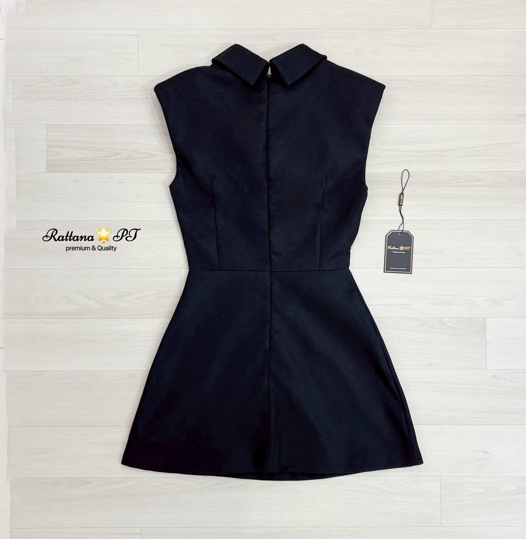 เดรส ทรงสวยมาก เป็นคอปก มีกระดุมด้านหน้า หน้าอกมีฟองน้ำ มีซิบด้านหลัง มีซับในทั้งชุด ใส่สบาย : สินค้าคุณภาพ (พร้อมส่ง)