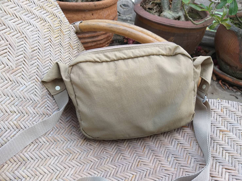 กระเป๋า adidas ของแท้