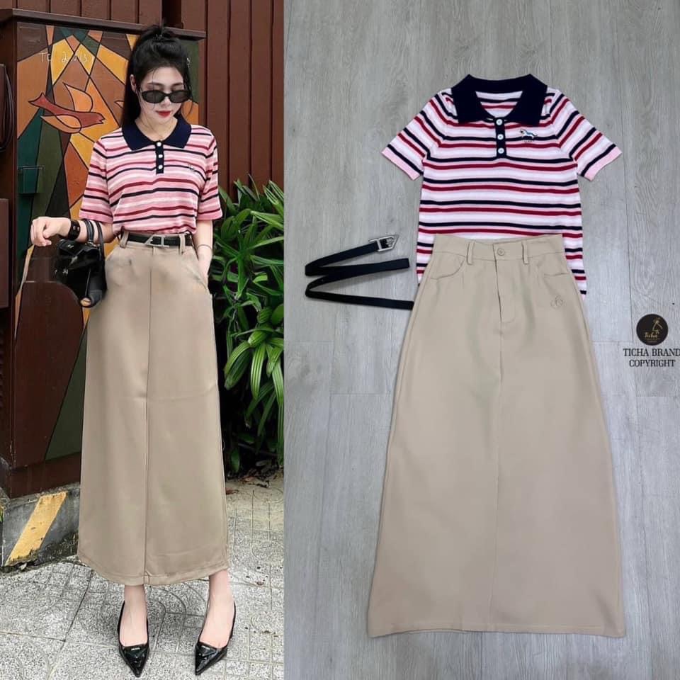 Set 2 ชิ้น เสื้อคอปกสีกรมแขนสั้น เนื้อผ้าknitสีชมพูทอลายริ้วสลับแดง อกปักลายม้า ดีไซน์เก๋ มาพร้อมกับ กระโปรงยาวทรงสอบสีครีม ใส่สบาย สินค้าคุณภาพ (พร้อมส่ง)