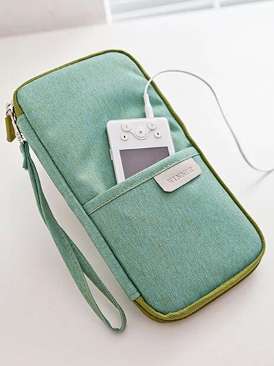 กระเป๋าใส่พาสปอร์ต กระเป๋าใส่หนังสือเดินทาง เอกสารสำคัญ มีสายคล้องมือ พกพาสะดวก ผลิตจากโพลีเอสเตอร์ กันน้ำ คุณภาพดี