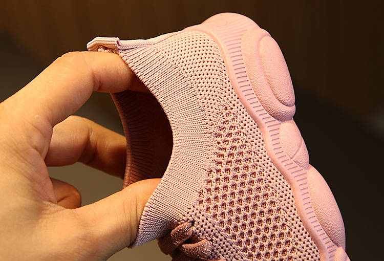 รองเท้าเด็กชายหญิง วัย 1-6 ปี ผ้าตาข่ายยืดหยุ่น ระบายอากาศดี สวมใส่เบาสบายไม่ร้อน