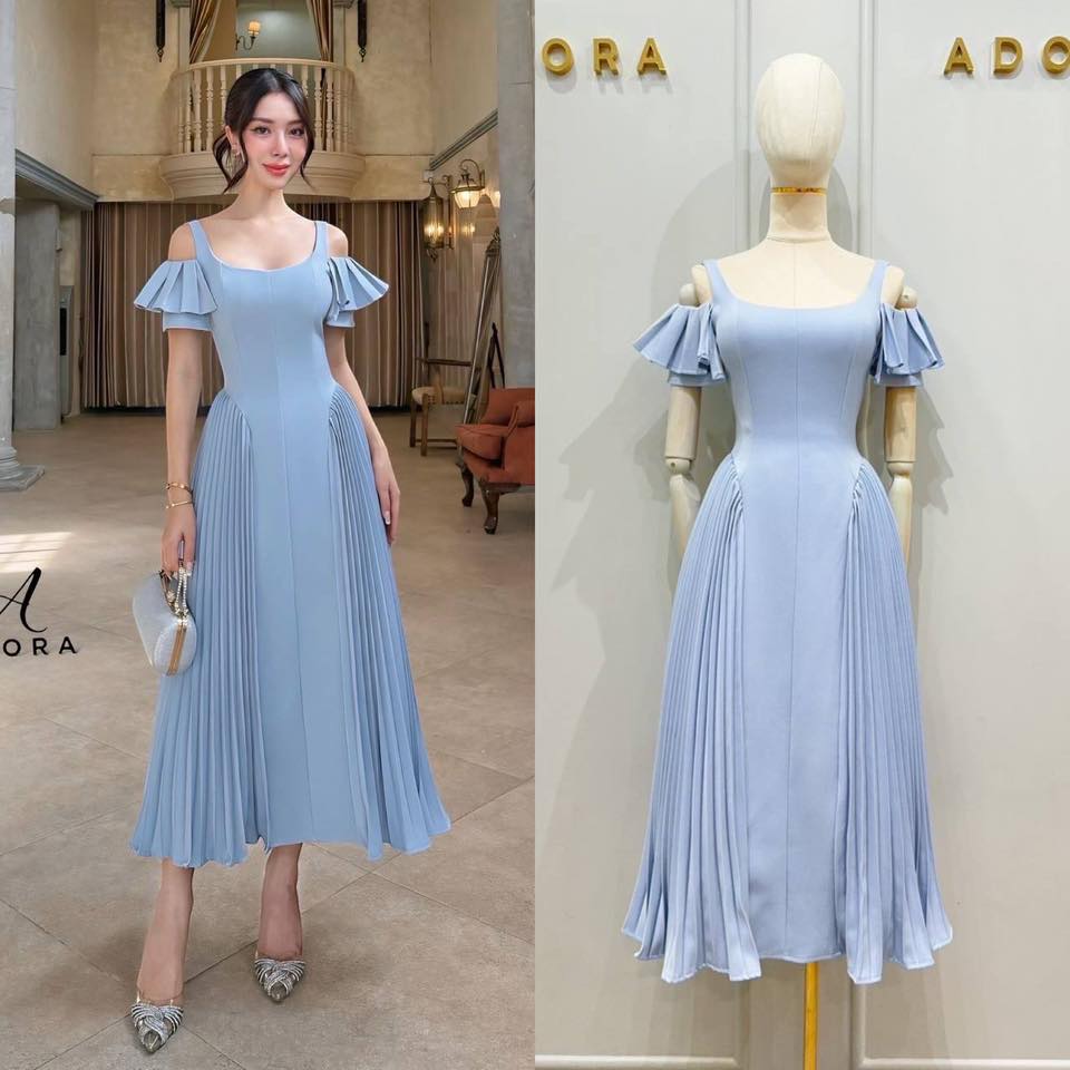 เดรสดีไซน์สายเดี่ยว แต่งดีเทลช่วงแขน ตัวเดรส ใช้ผ้าเนื้อผ้า เกรดพรีเมี่ยมทั้งตัว เนื้อผ้ามีคุณภาพ ใส่แล้วเก็บทรงดูหุ่นเพรียว แต่งดีเทลอัดพลีทด้านข้างทั้งสองข้าง งานมีซับใน งานซิปหลัง ใส่สบาย : สินค้าคุณภาพ (พร้อมส่ง)