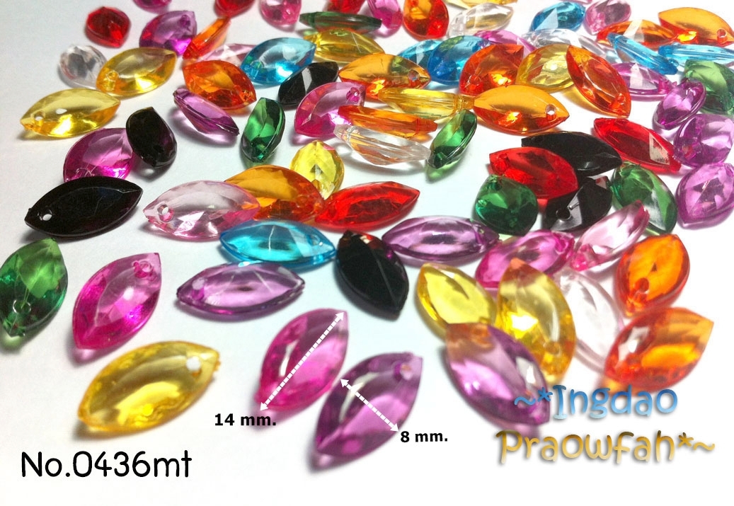 0436mt จี้อะครีลิค ทรงรี ขนาด กว้าง 8 มิล ยาว 14 มิล คละสี (10 กรัม / 50 ชิ้น)
