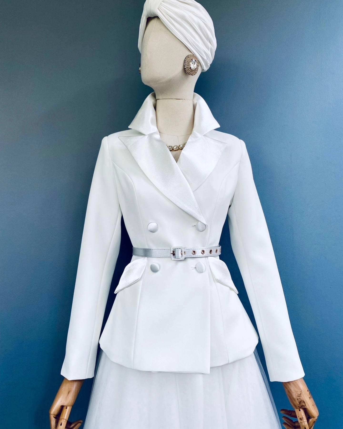 เซตBLAZER ปกเลื่อม+กระโปรงสุ่ม+เข็มขัด เนื้อผ้าเกรดเอ สินค้าคุณภาพ (พร้อมส่ง)