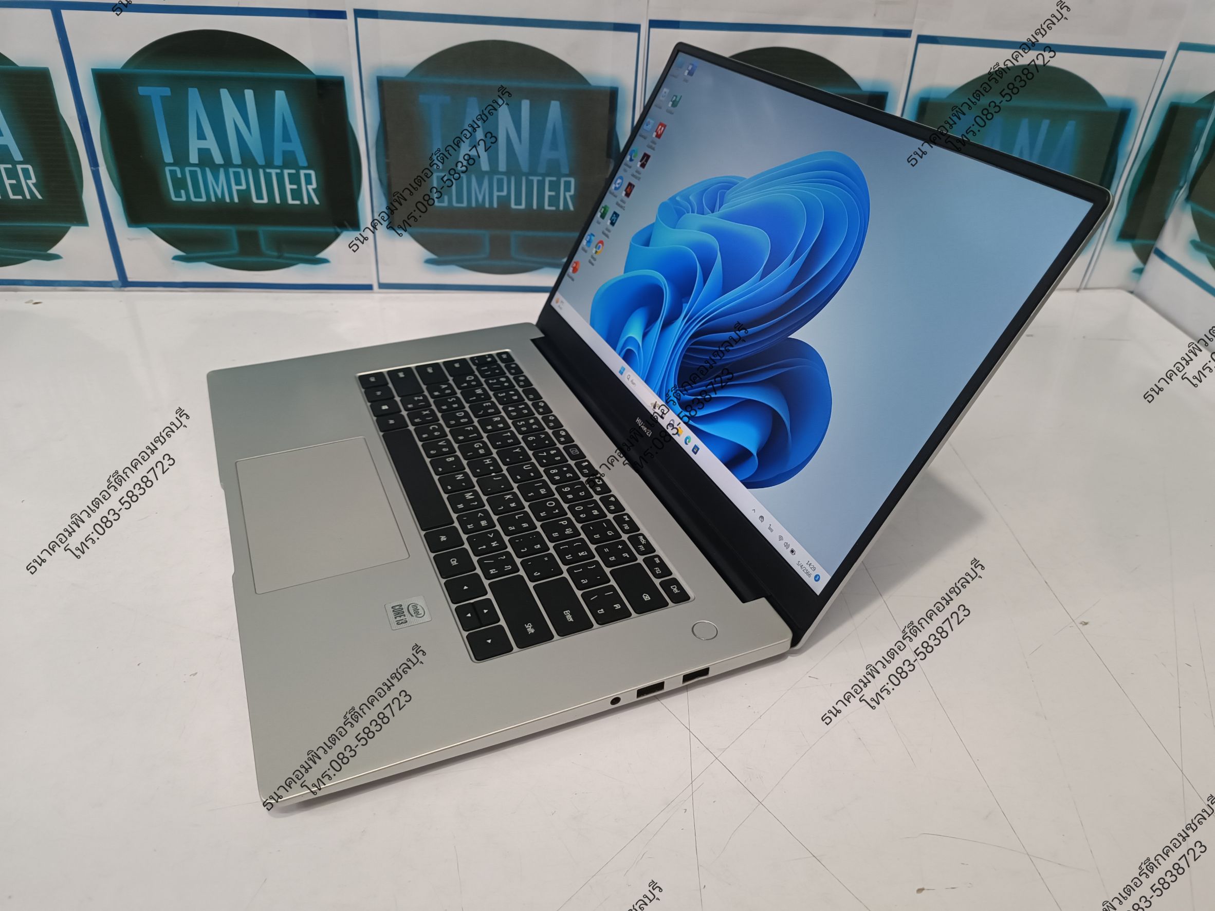 (8,900)Notebook HUAWEI I3-10110U Ram 8GB SSD512GB