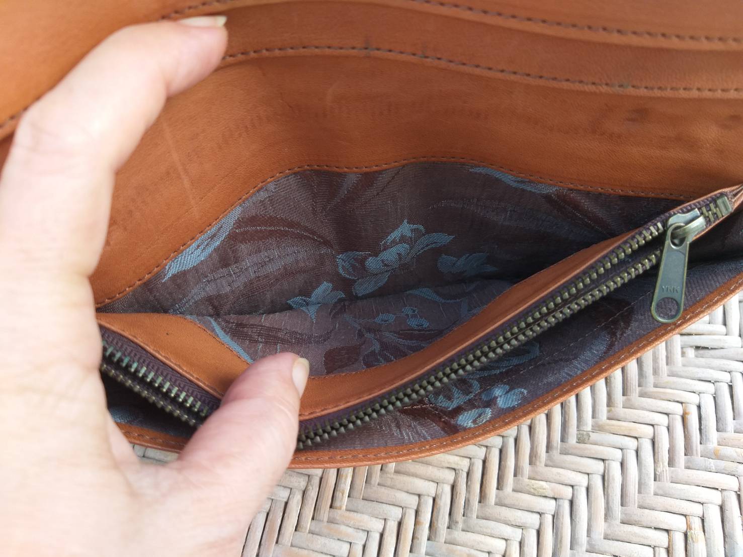 กระเป๋าสตางค์ IBIZA หนังแท้ สวยมาก (ของใหม่)