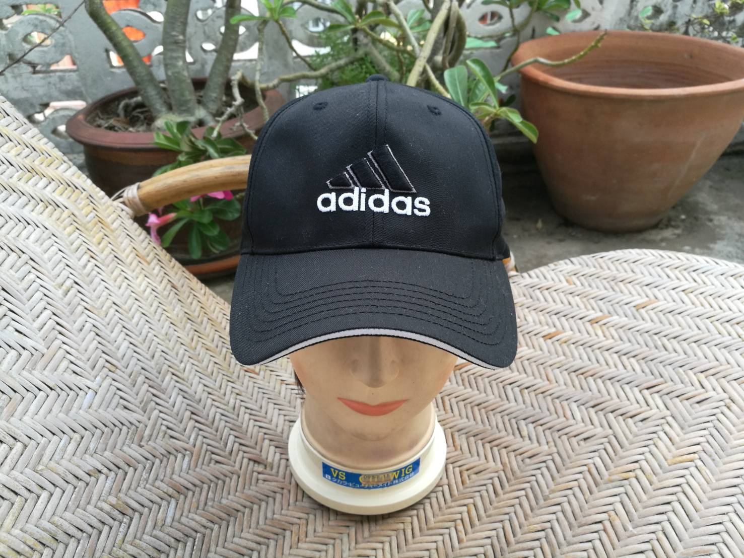 หมวกแก๊ป adidas สีดำ (ของใหม่)