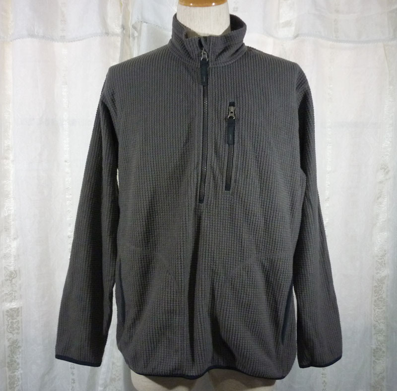 เสื้อสำลี Uniqlo SzM-L สวยและอุ่นมาก