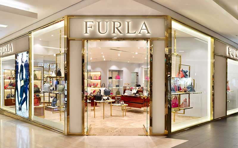 ผ้าพันคอไหมพรม FURLA นุ่มมาก (ของใหม่)