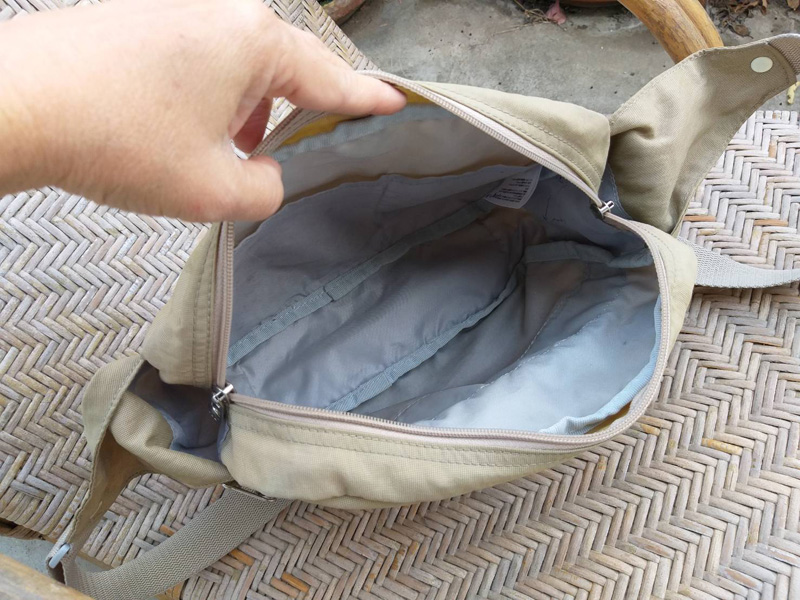 กระเป๋า adidas ของแท้