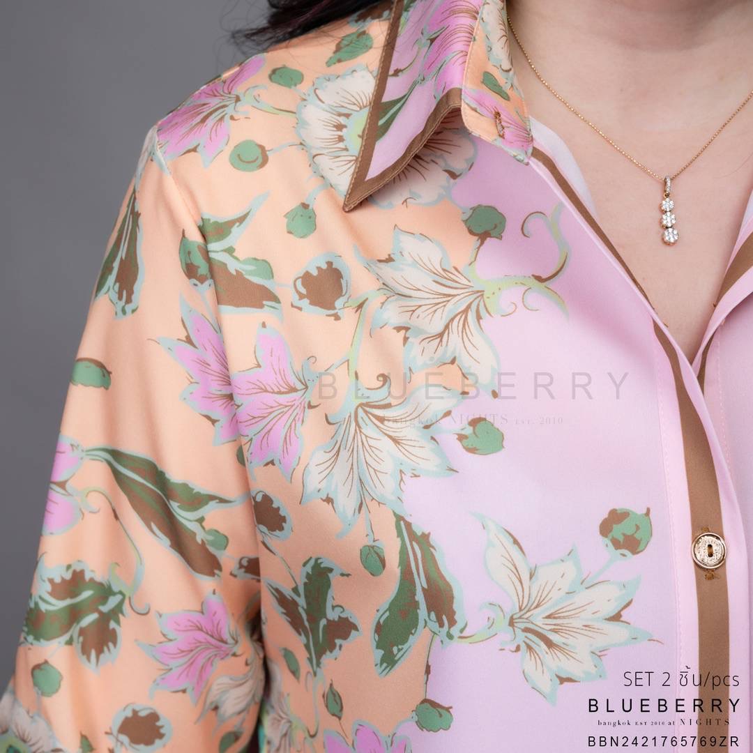 ชุดเซ็ตเสื้อเชิ้ต กางเกงขายาว ผ้าโพลีเอสเตอร์พิมพ์ลายทั้งตัว เสื้อเชิ้ตแขนยาวปลายแขนเชิ้ตติดกระดุม แพทเทิร์นกางเกงขายาว เอวยางยืดอิลาสติกอย่างดี มีซับใน ใส่สบาย : สินค้าคุณภาพ (พร้อมส่ง)