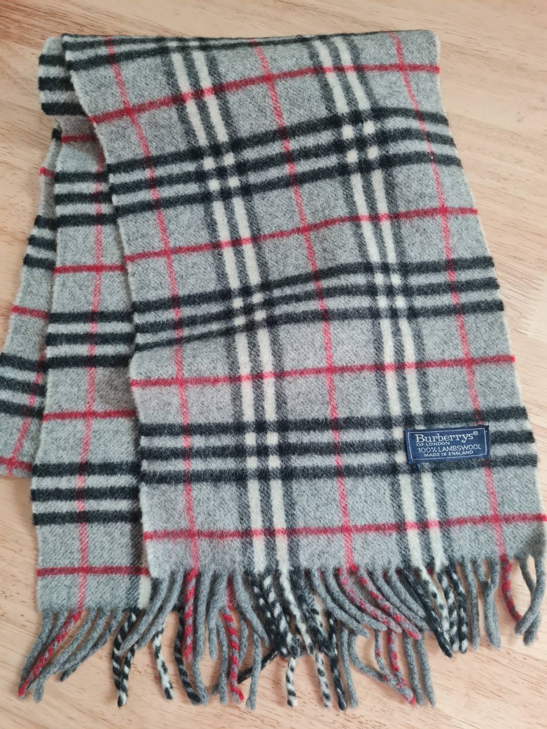 ผ้าพันคอ Burberrys 100% Wool อุ่นติดลบ