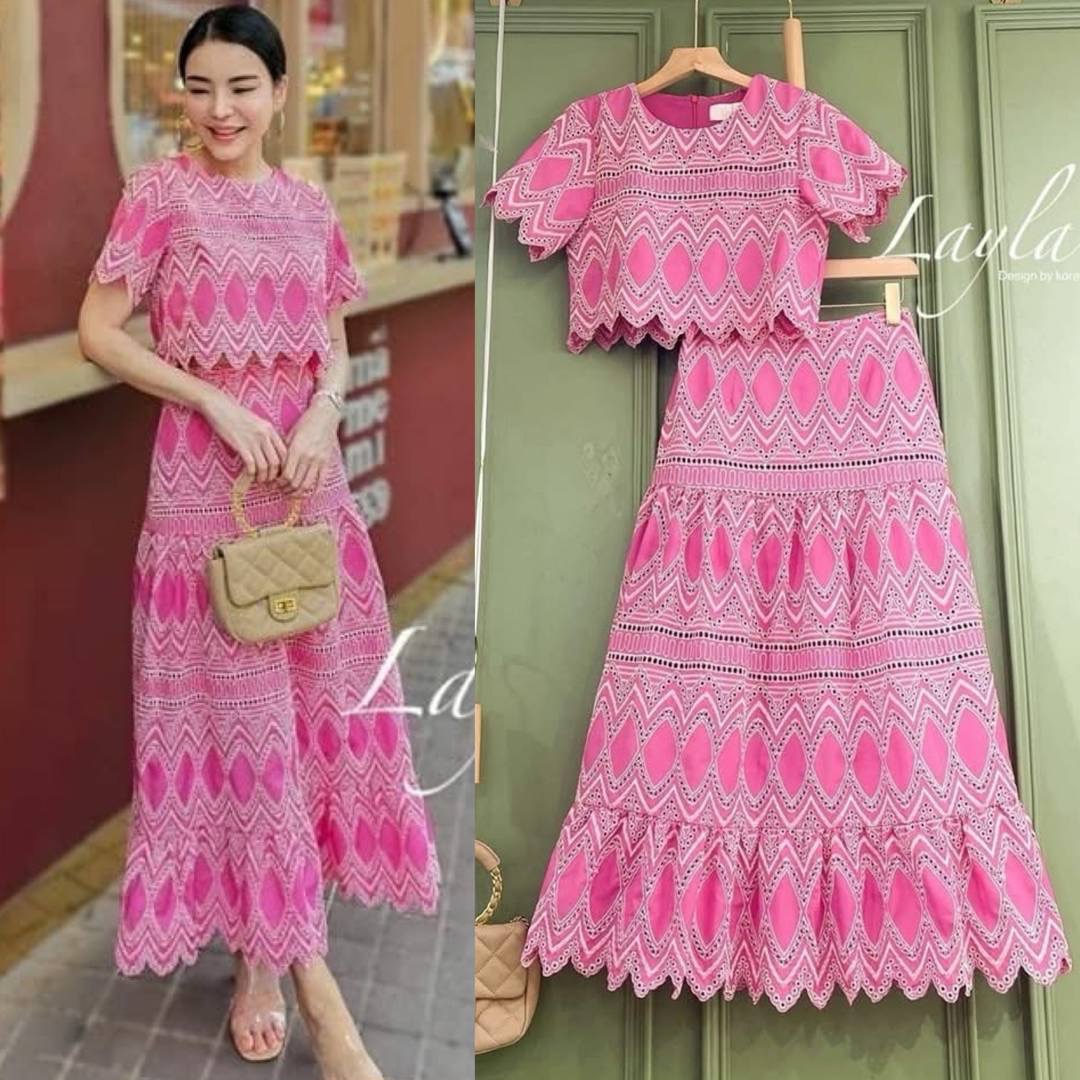 ชุดเซตงานผ้าปักฉลุสวยๆ เสื้อครอปแมทกับกระโปรงเอวสูงทรงสวย ใส่แล้วเพรียวมากก ใส่สบาย : สินค้าคุณภาพ (พร้อมส่ง)