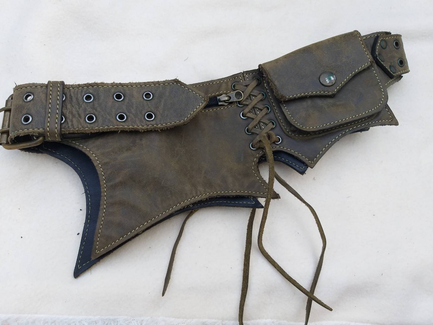 กระเป๋าคาดเอวแนวคาวบอย หนังแท้สวยมาก