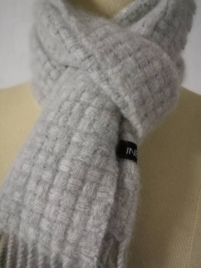 ผ้าพันคอไหมพรมสุดนุ่ม อุ่นถึงติดลบ (ของใหม่)