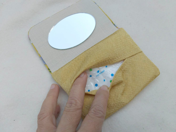 ซองใส่ทิชชูพร้อมกระจก สุดน่ารักจากญี่ปุ่น