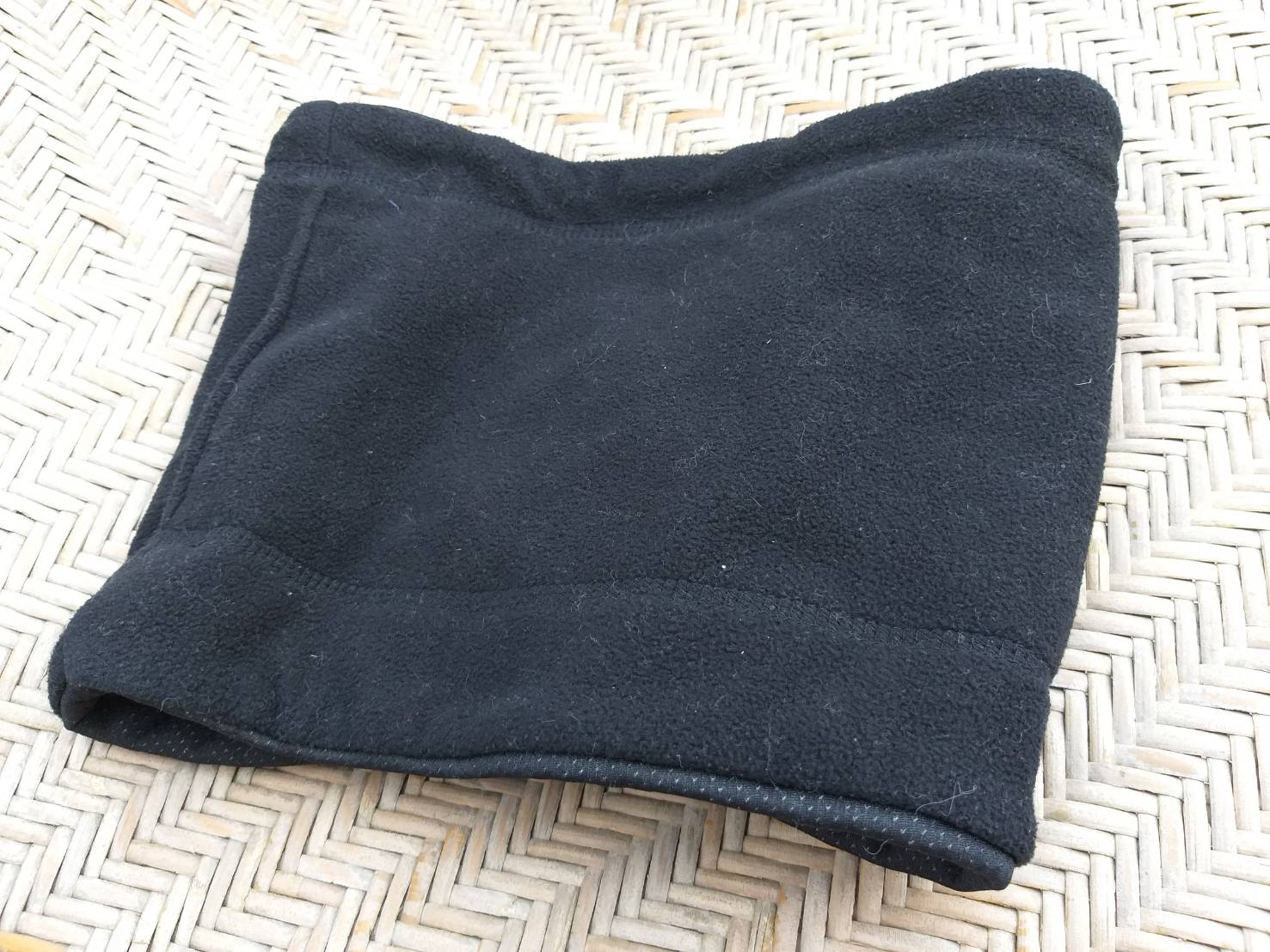 ที่อุ่นคอผ้าฟลีซ ด้านนอกบุผ้าอีกชั้น ดูหรูผู้ดีมากชิ้นนี้