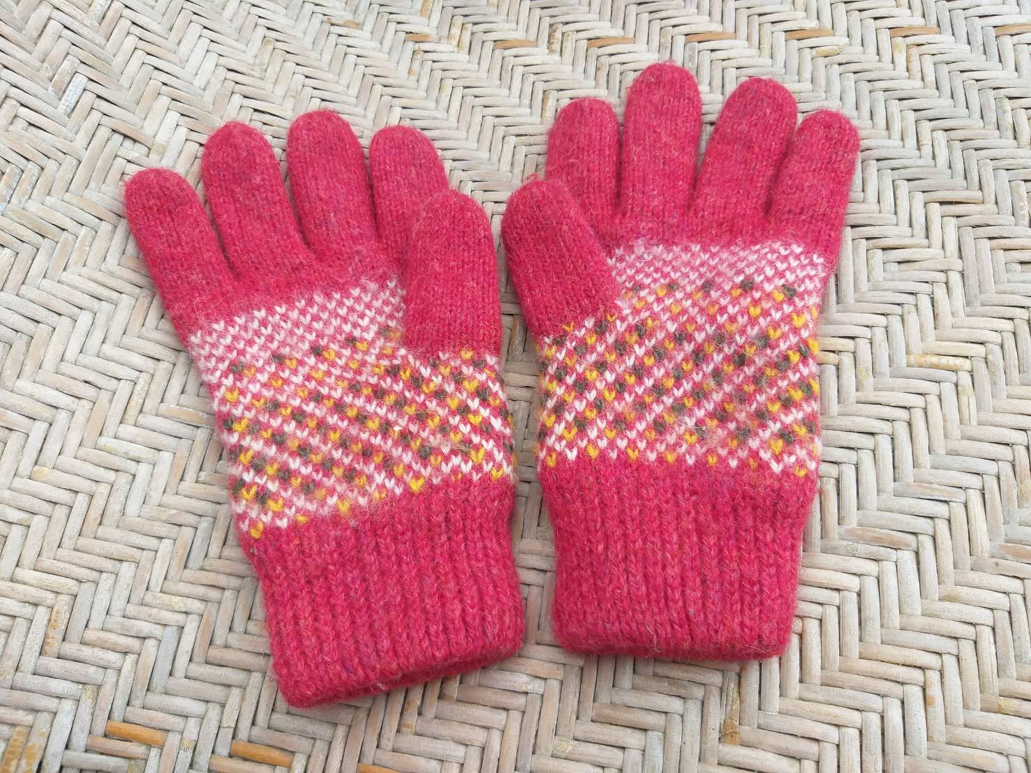 ถุงมือไหมพรมบุผ้าฟลีซ coen สาวไซด์ S (ของใหม่)