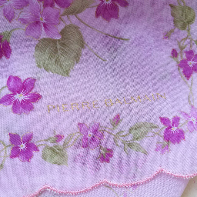 ผ้าเช็ดหน้า PIERRE BALMAIN หวานมาก