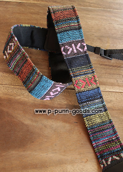 สายคล้องกล้อง ผ้าลายชนเผ่า