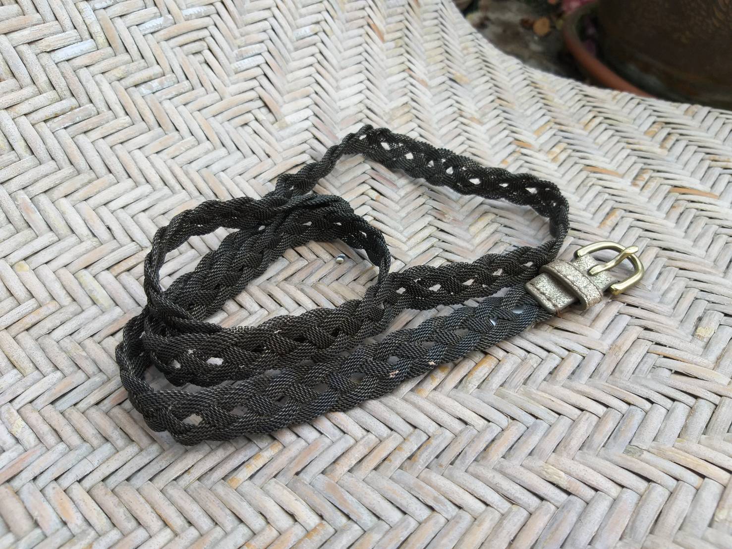 เข็มขัด Mental เป็นโลหะสานขัด เก๋มาก สวยค่ะ